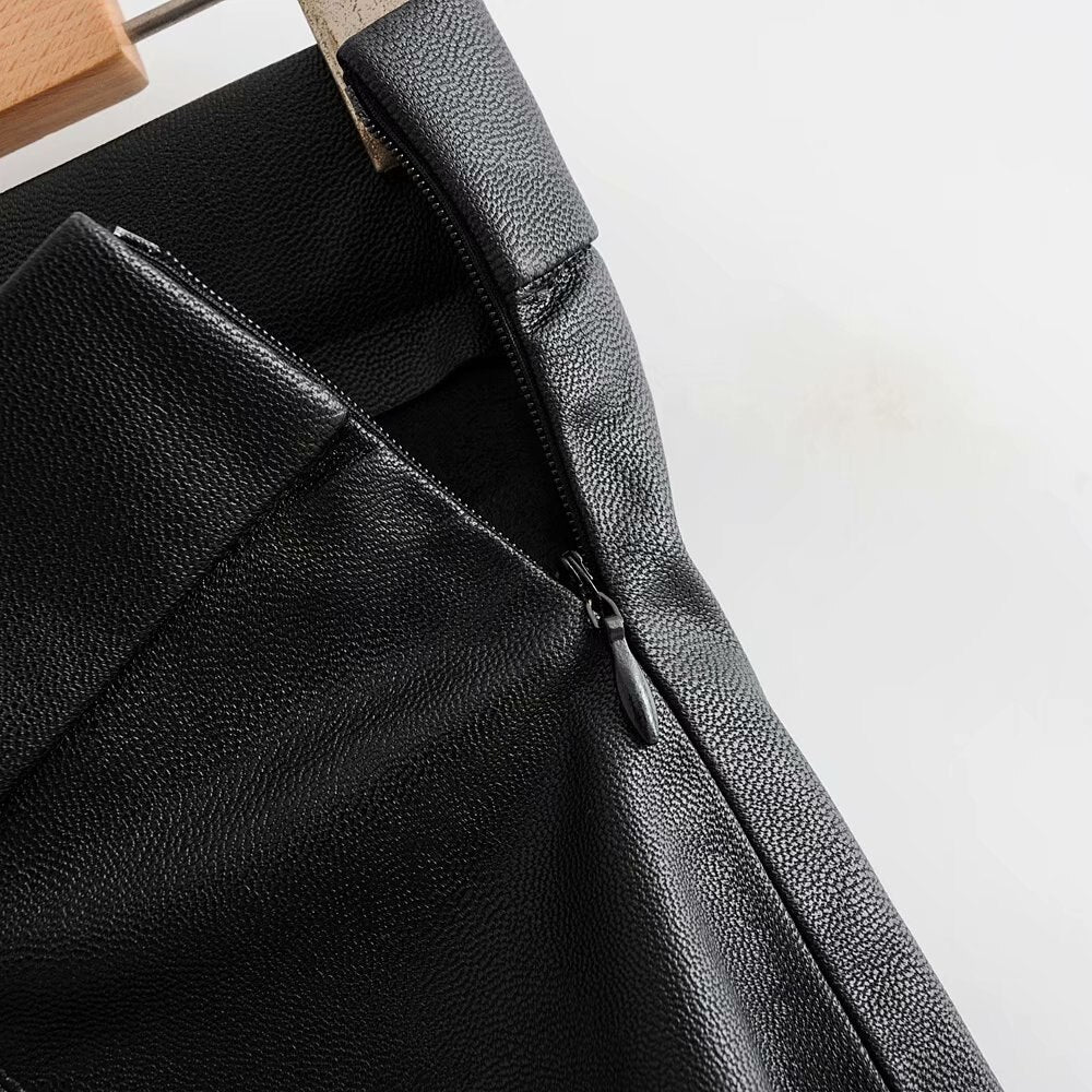 High-waisted leggings are versatile and versatile
