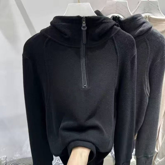 Fashionable Base-layer Women's Sweatshirt With A Half-zip Top