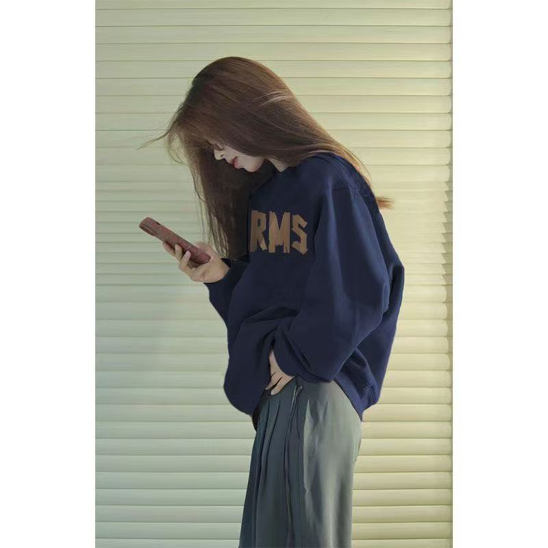 Dame sweatshirt med rund hals, fnugfri, fleeceforet og tyk trøje