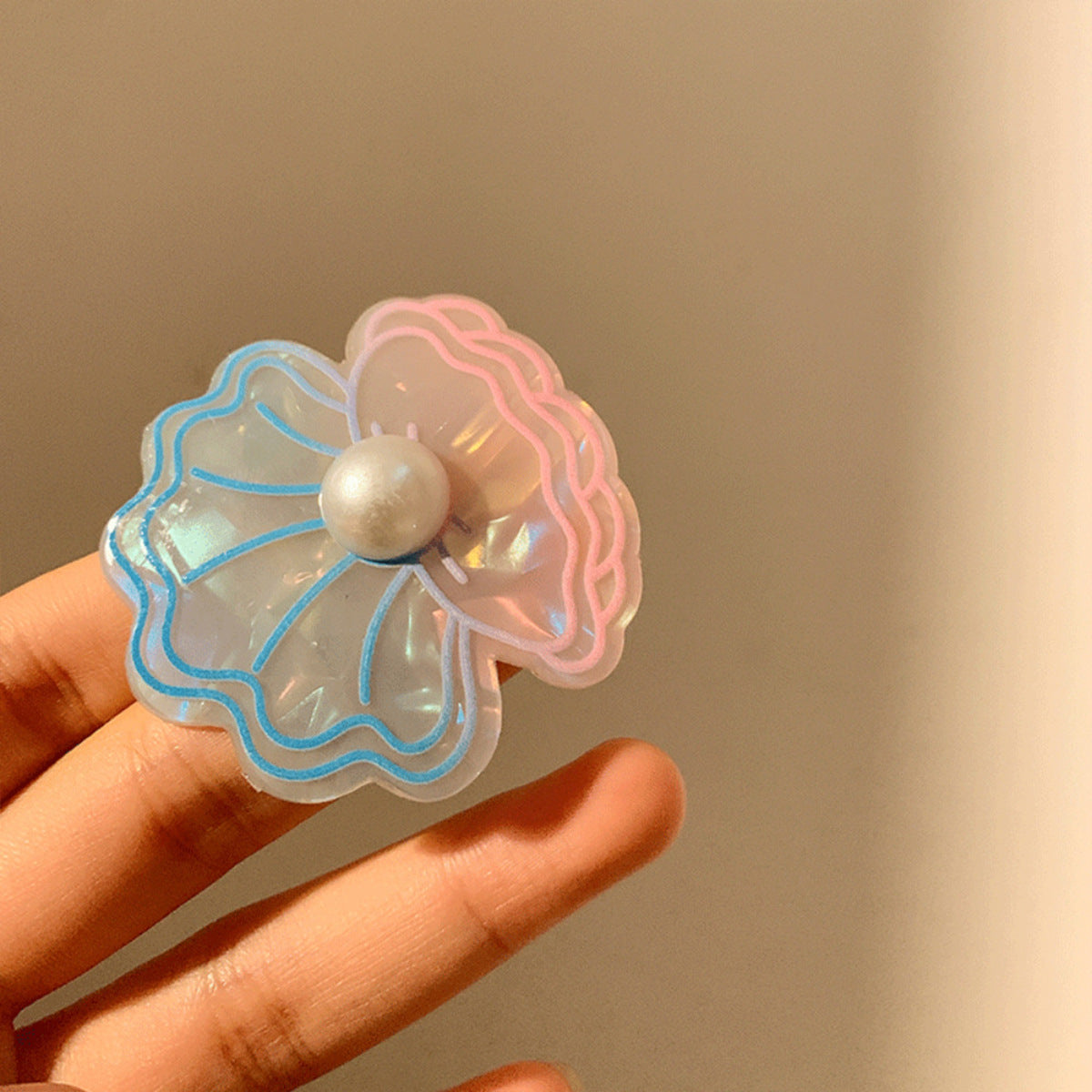 Dopamine Cute Seamless Cosmetic Clip