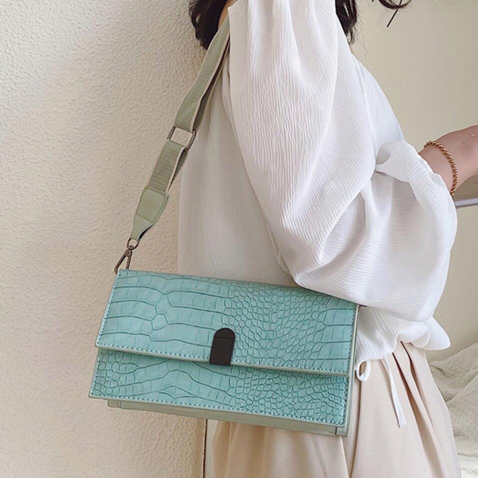 Popular fashion small bag messenger bag