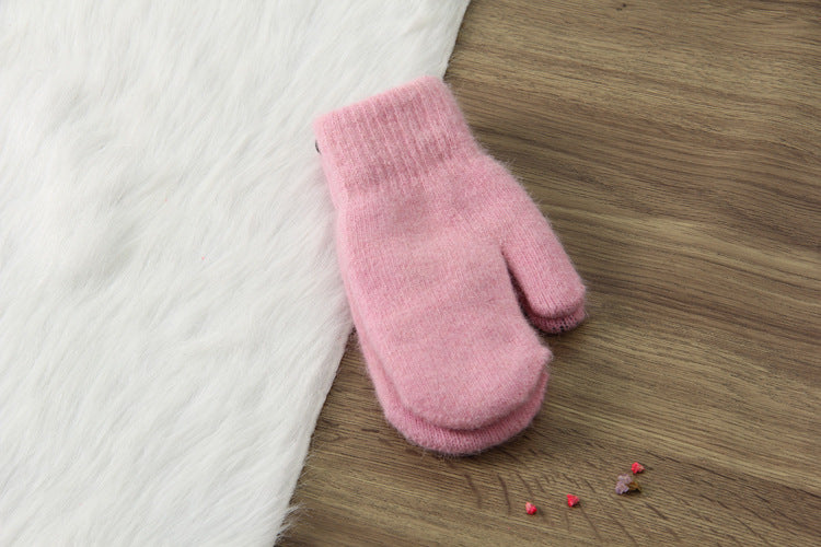 Full finger thick woolen gloves