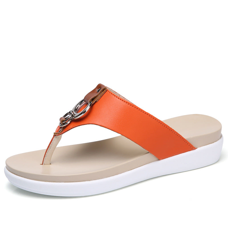 Antiskid flat bottomed beach shoes