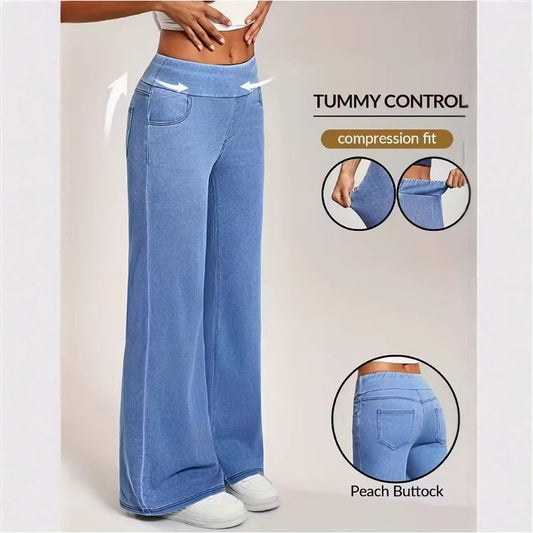 Stilfulde, elegante og komfortable faux denim jeans med et digitalt print