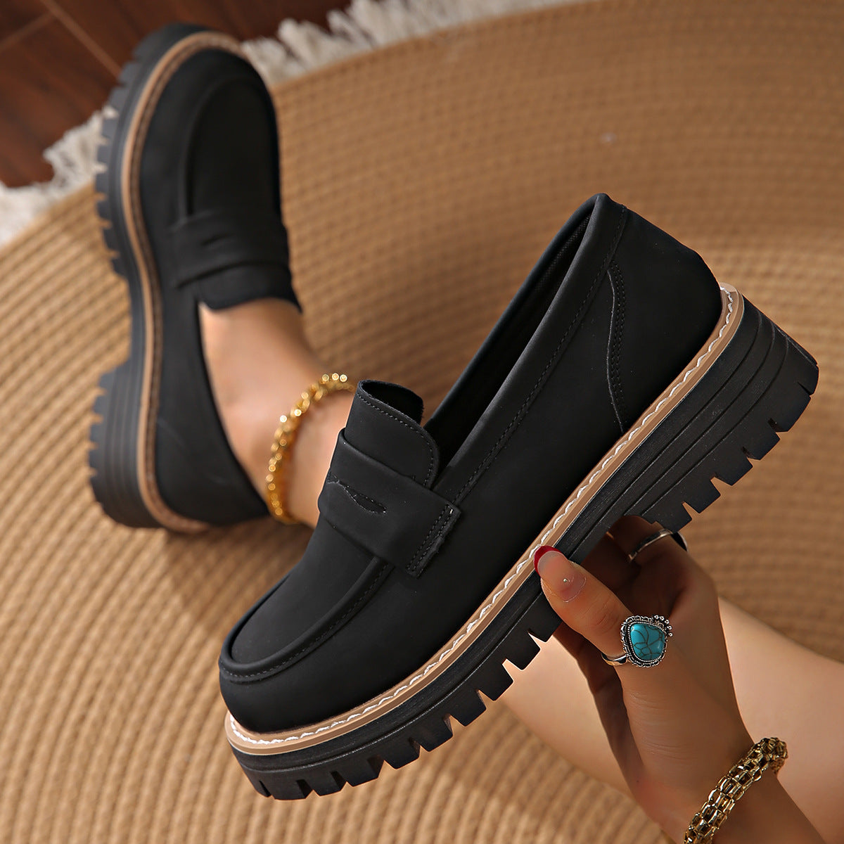 Women's Retro Solid Color Plus Size Casual Platform Shoes