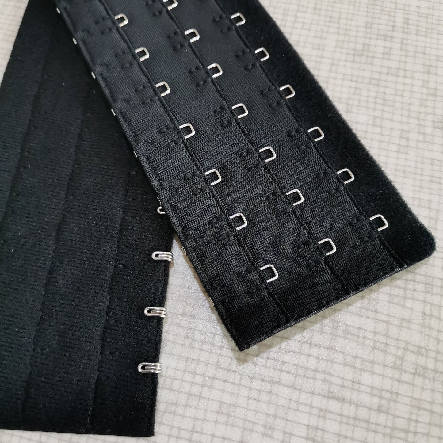 Natural rubber belt