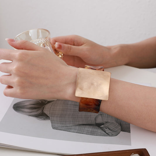 Original Geometrisk Børstet Firkantet Metal Avanceret Enkelt Elegant Armbånd
