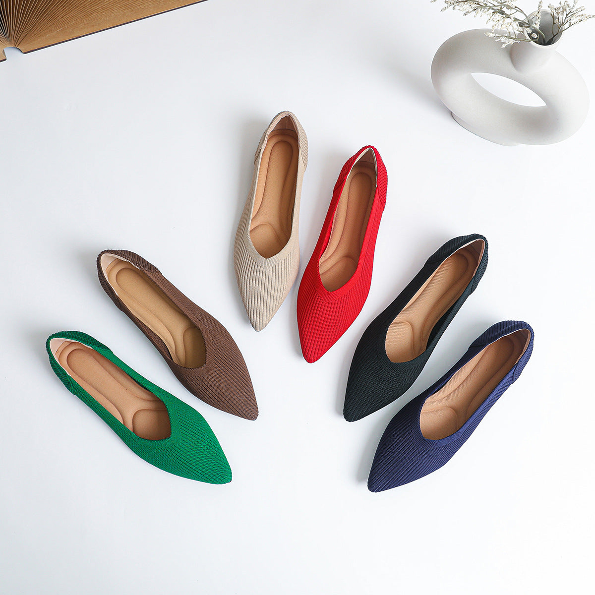 Knit Breathable Shallow Mouth Pointed Flat Bottom Pumps