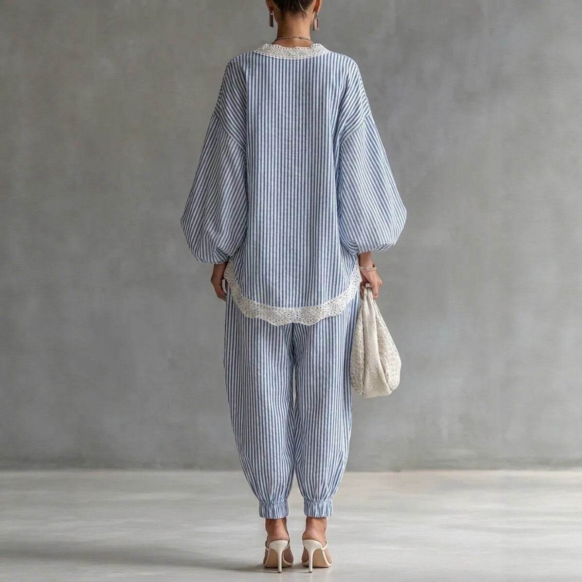 Blue And White Striped Lace-trimmed Loose Set For Women