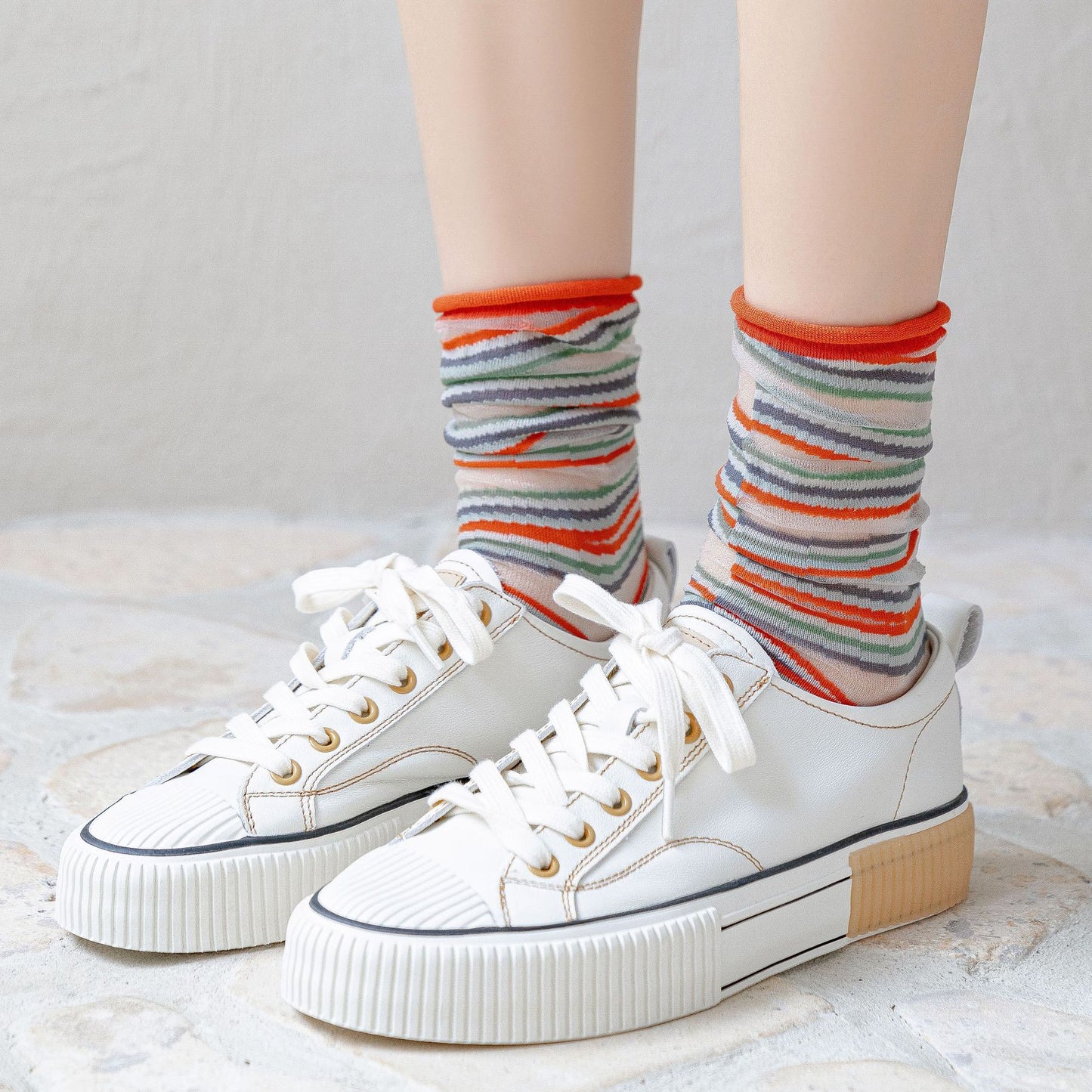 Womens Glass-knit Asymmetrical Ruffle Ankle Socks