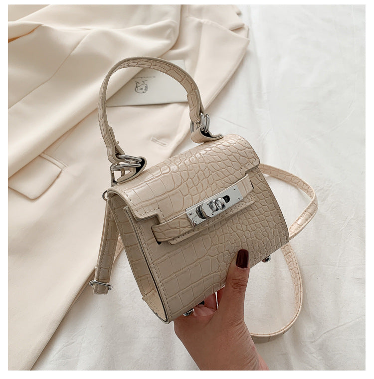Net red fashion shoulder messenger bag