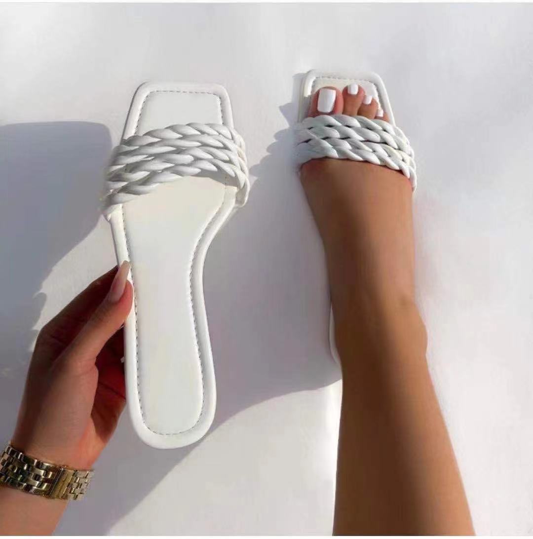 Ladies Go Out Wearing Candy-colored Party Slippers
