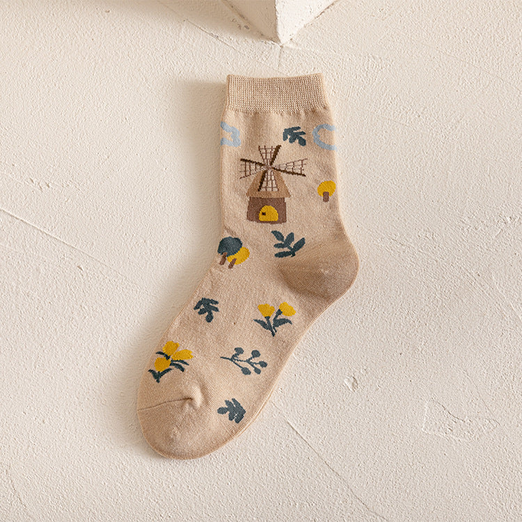 Women's Fashionable And Versatile Retro Mid-calf Socks