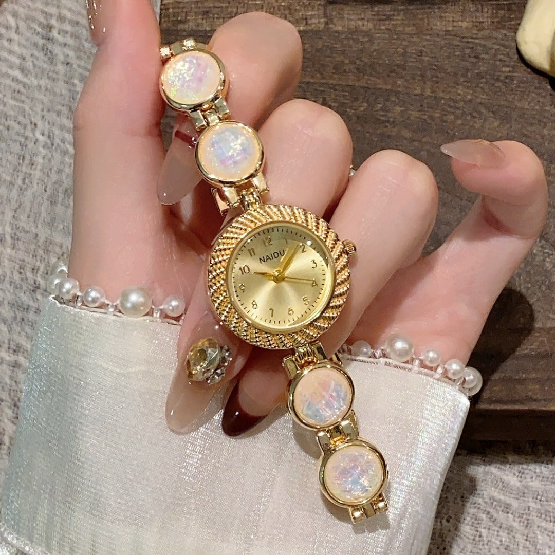 Dame Quartz Ur Med Elegant Design