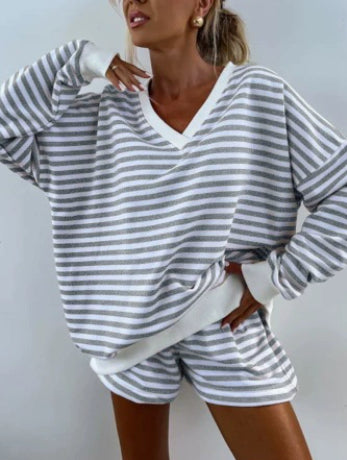 Women's Two-Piece Set Long-Sleeve V-Neck Loose Top And Athletic Shorts
