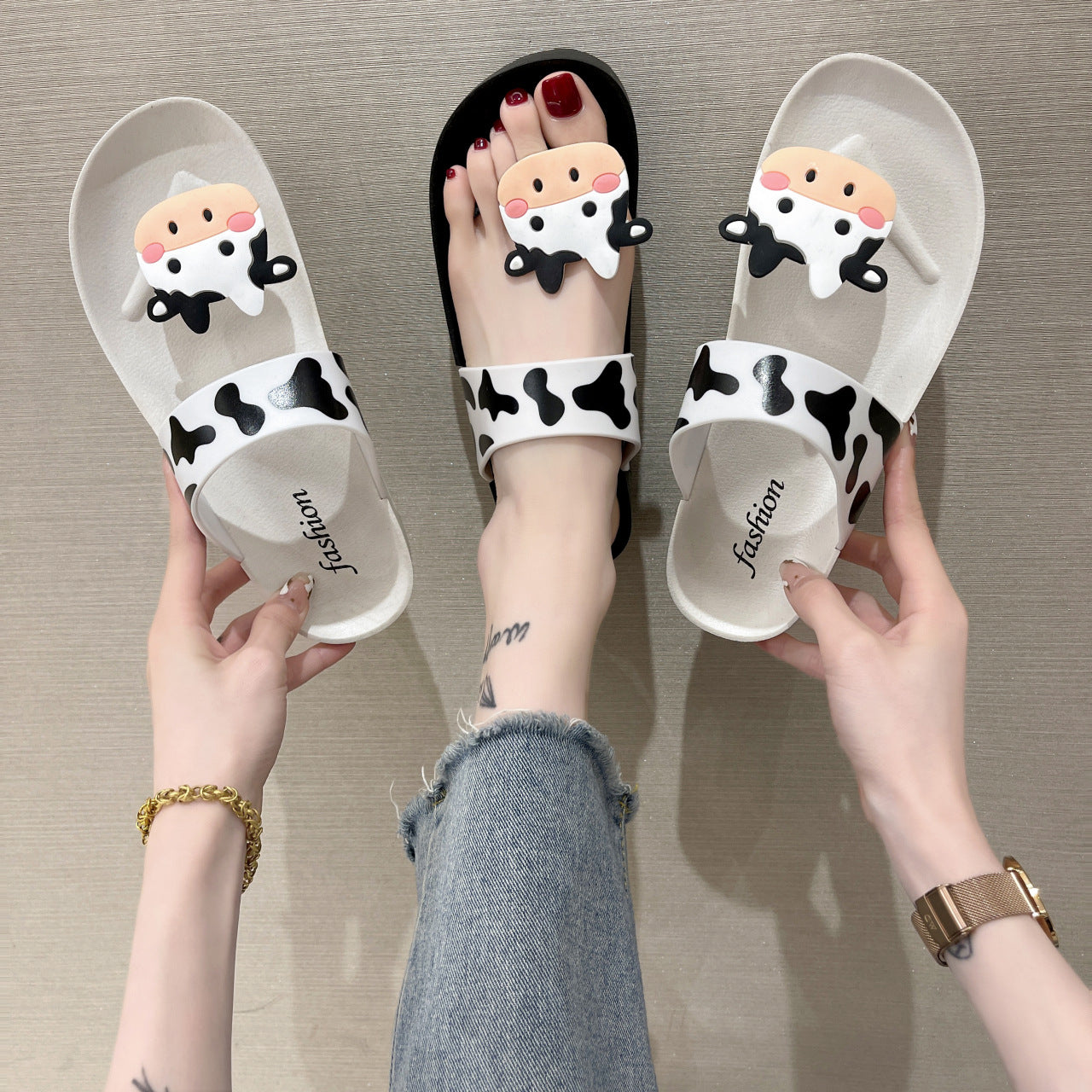Cute Cartoon Slippers Indoor And Outdoor Flat Cow Sandals