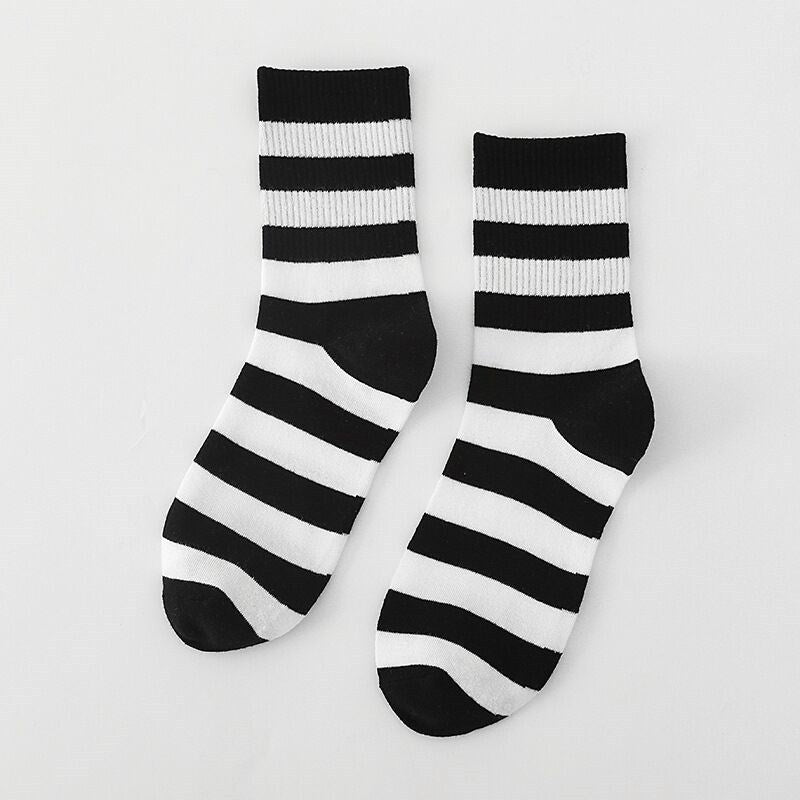 Women's Cartoon Printed Mid Tube Cotton Socks