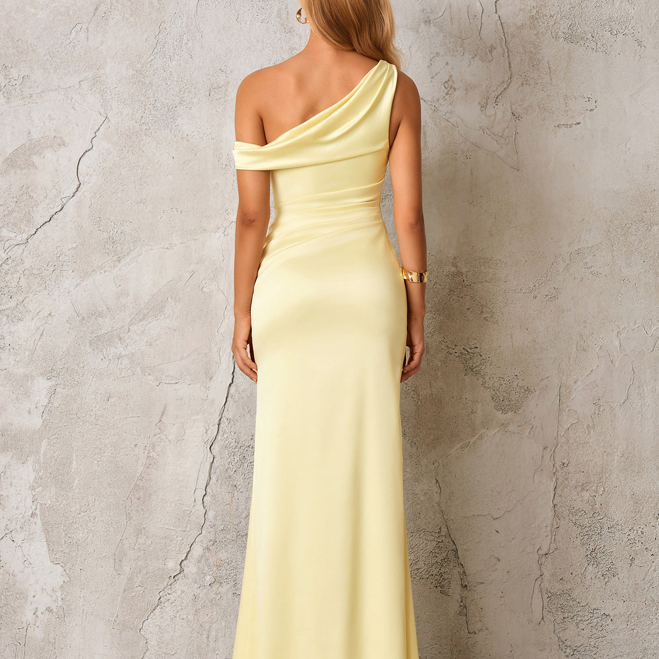 Slant-shoulder Figure-hugging Slimming Sexy And Elegant One-shoulder Dress