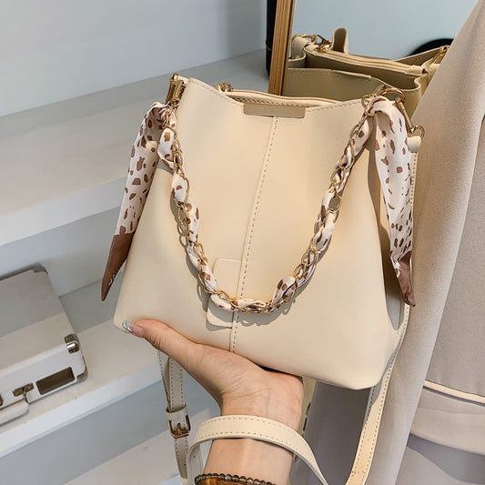 Fashion Big Bag Casual Women's Bag Fashion Retro Characteristic Messenger Bag Silk Scarf Portable Bucket Bag