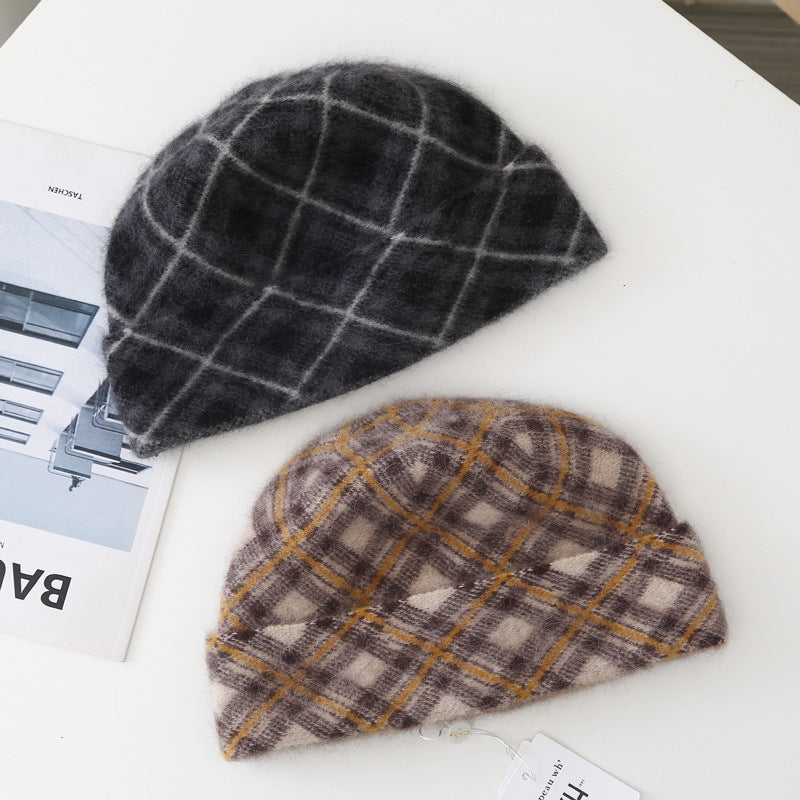 Warm Keeping Diamond Plaid Color Hat Is Fashionable