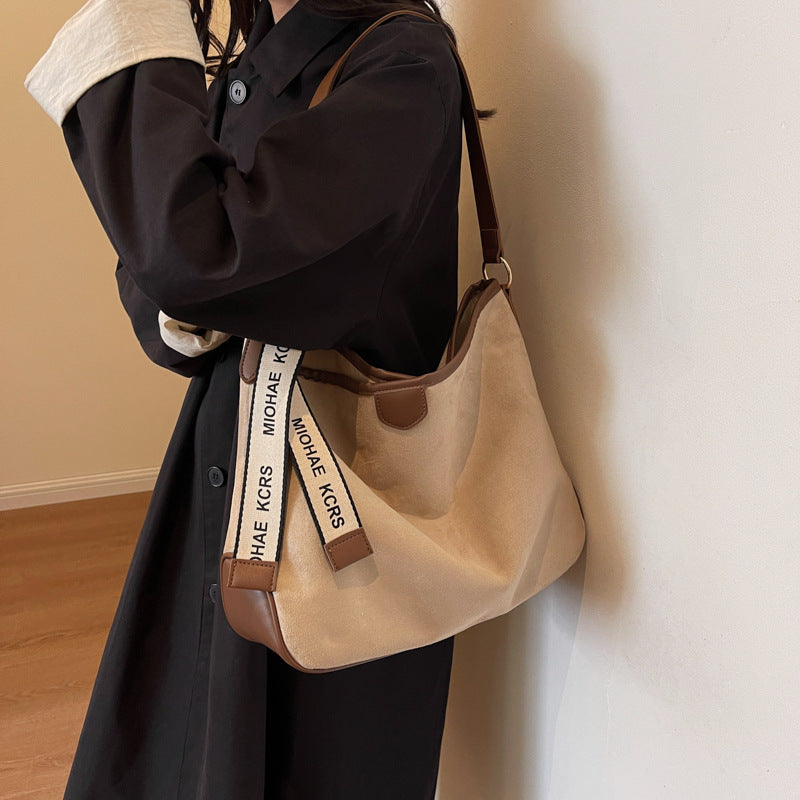 Casual All-match Matte Texture Shoulder Messenger Bag