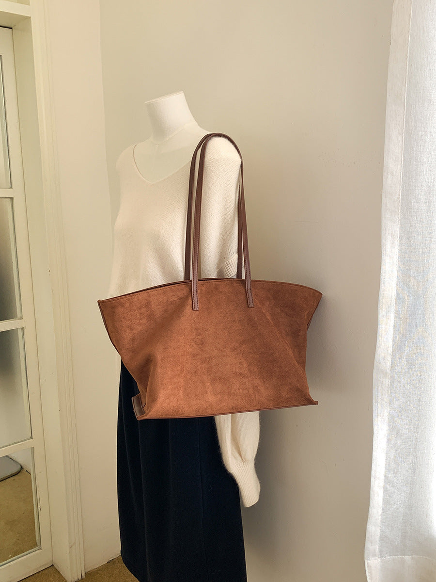 New Retro Suede Tote Bag Versatile And Perfect For Shoulder Wear