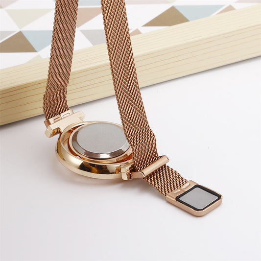 Ladies fine quartz watch