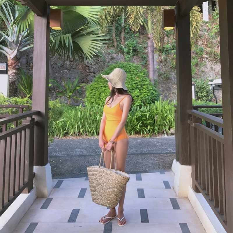 Hand woven water grass bag