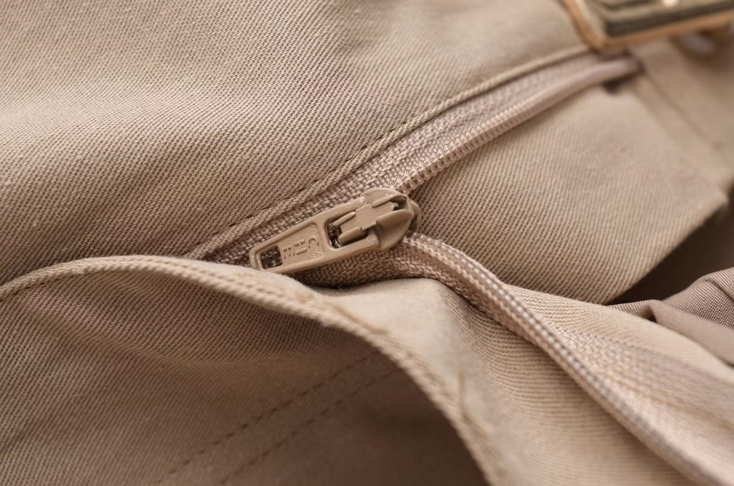 Women's Solid Color With Belt Casual Trousers