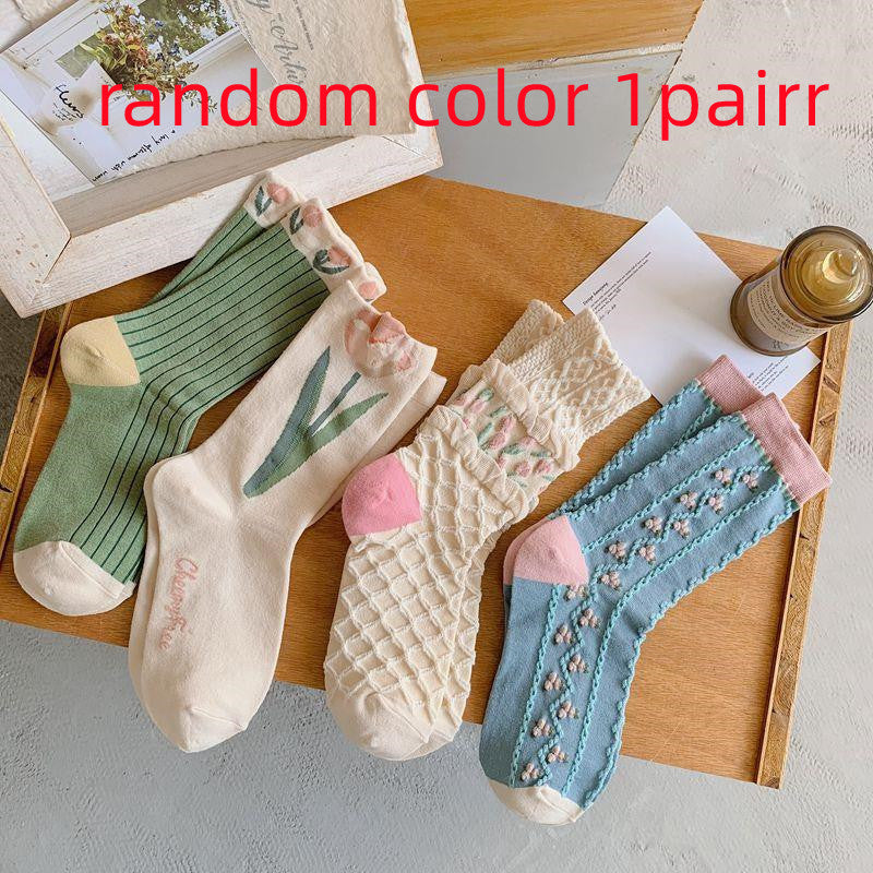 Women's Retro College Style Tulip Floral Cotton Socks