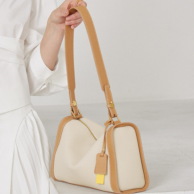 One Shoulder Crossbody Bag Is Fashionable And Versatile