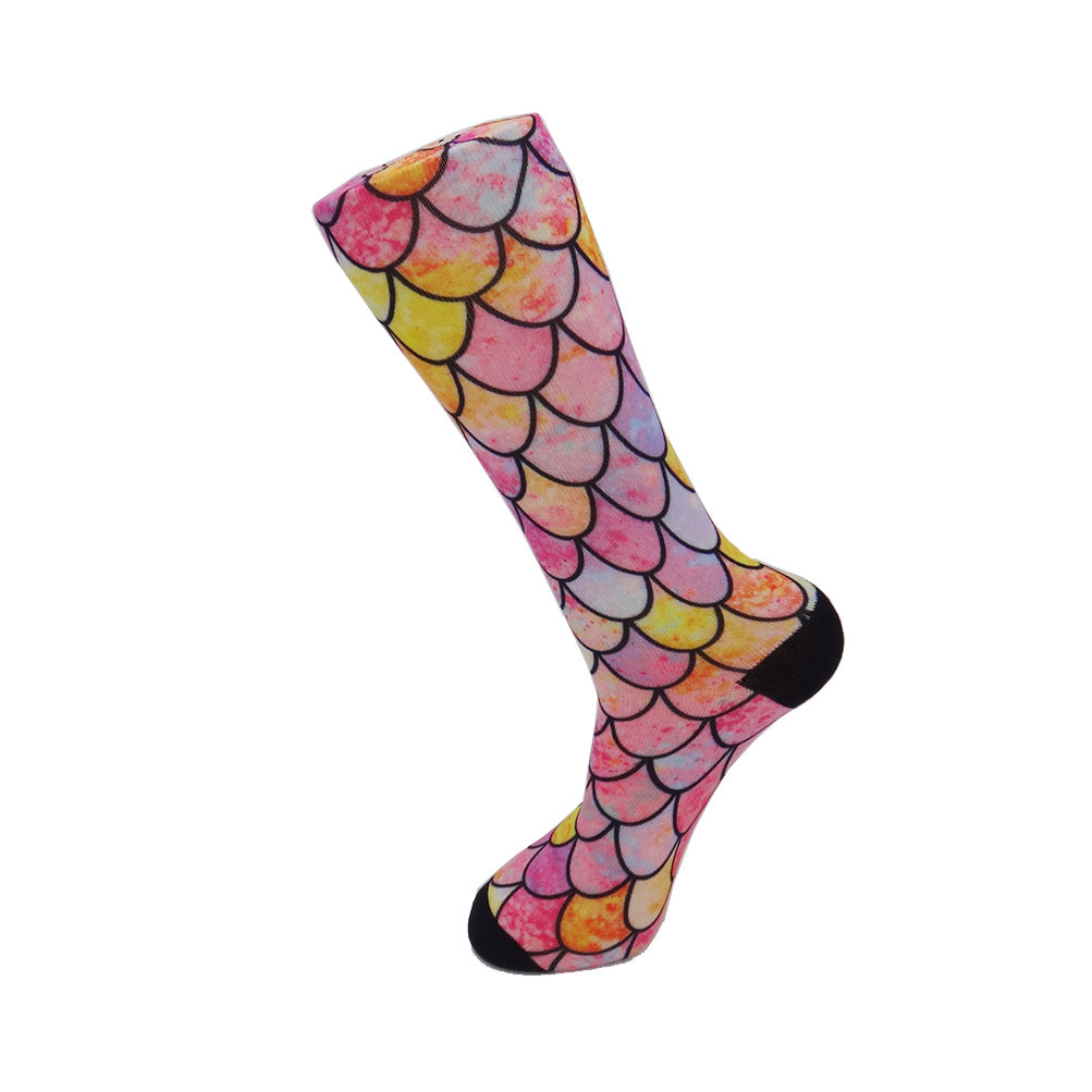 DIY Printed Socks With Fish Scale Pattern