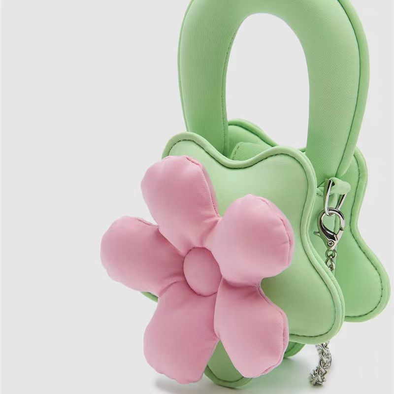 Three-dimensional Colorful Flower Hand-held One-shoulder Messenger Chain Bag