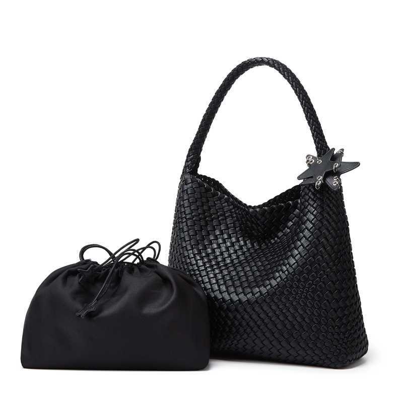 Laid-back Style Single-shoulder Underarm Bucket Bag