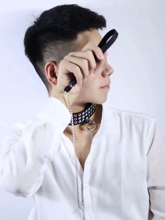 Traction Hardware Chain Plush Neck