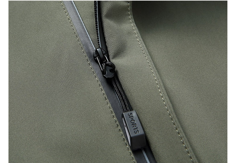 Middle-aged men's trench coat