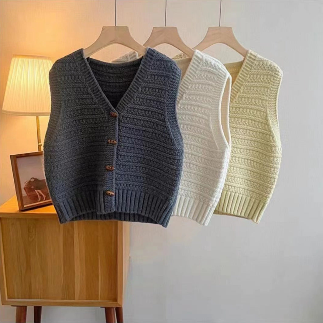 Horn Button Design V-neck Three-dimensional Pattern Cardigan