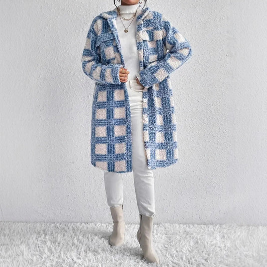 Womens Flap-Pocket Plaid Jacket With A Padded Design