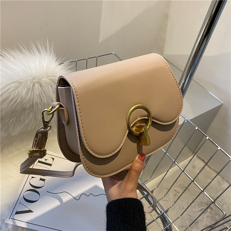 Women's Korean Vintage Simple Saddle Bag