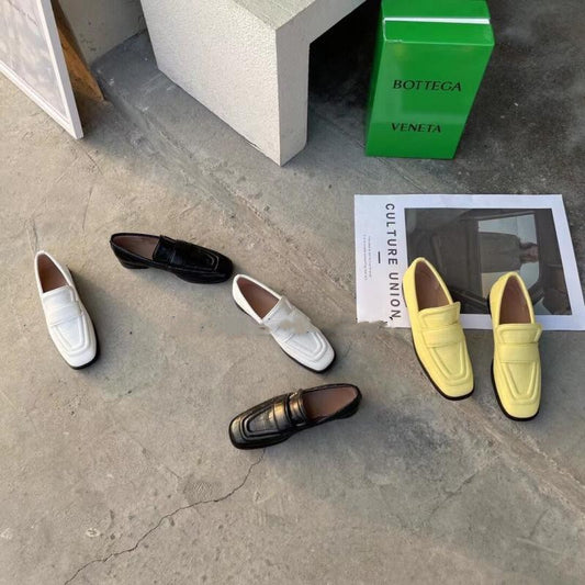 Small Square Toe Retro Stone Pattern Shoes