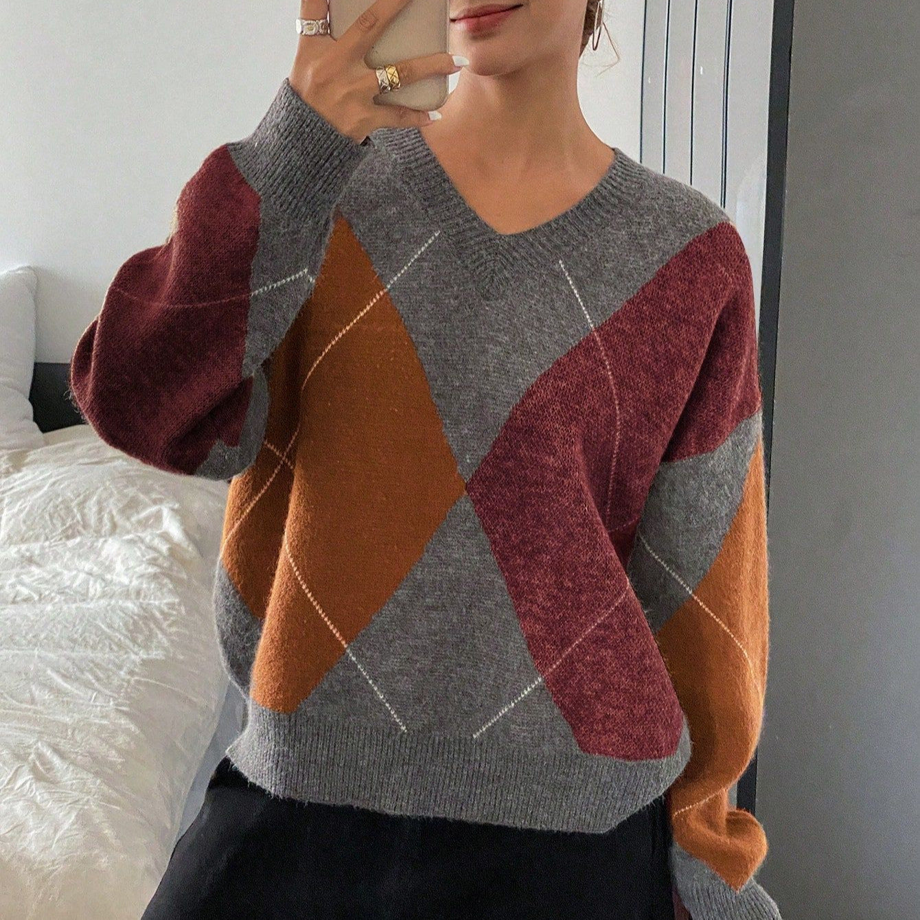 Retro Hit Color Diamond Lattice V-neck Sweater Women's Korean Style Idle Style