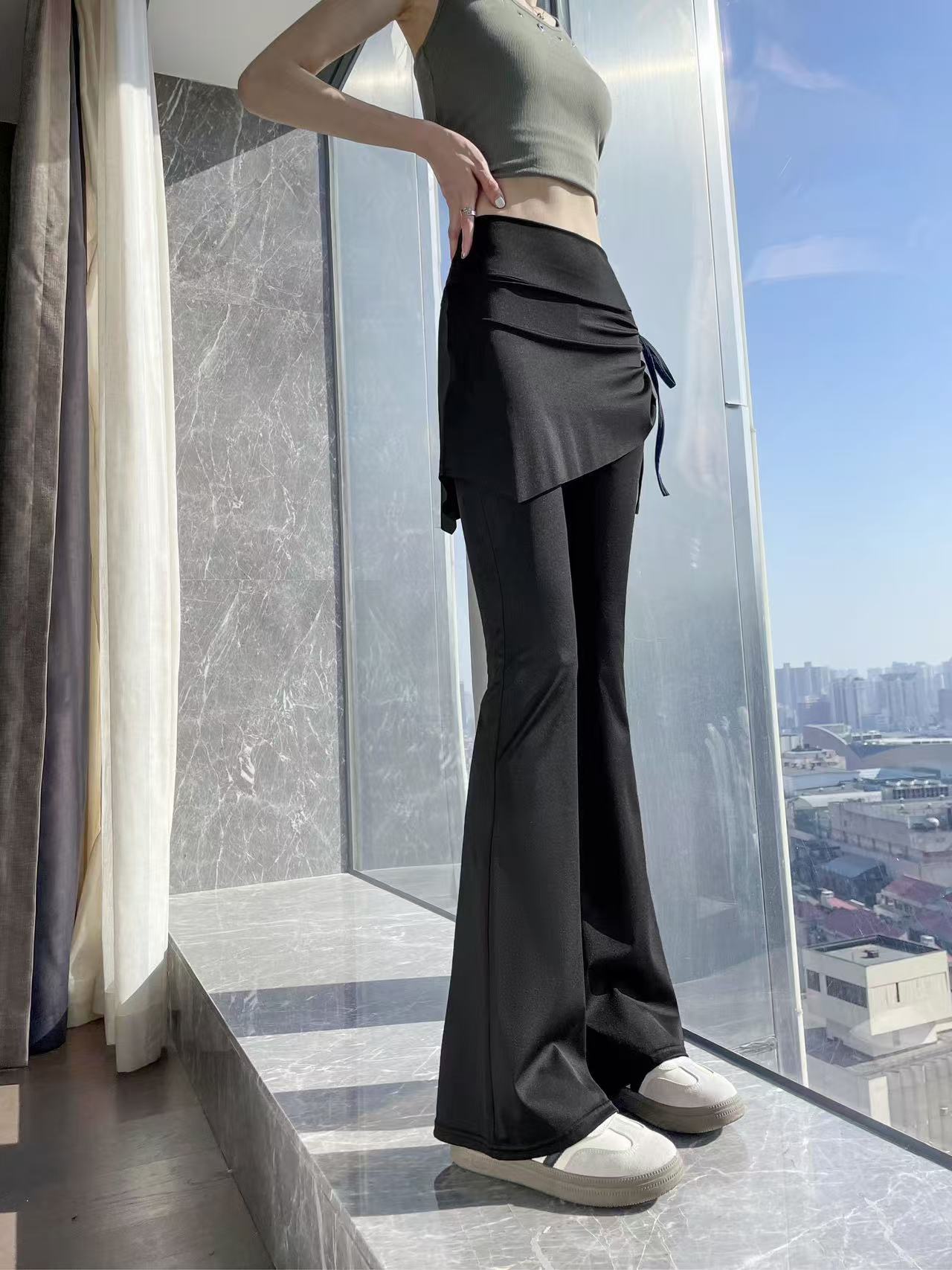 Womens Solid-Color Mock Two-Piece Cropped Flare Pants With Drawstring