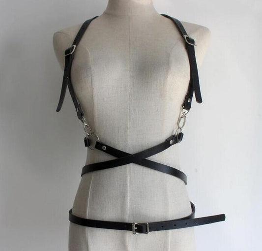 Paired with casual leather waistband straps