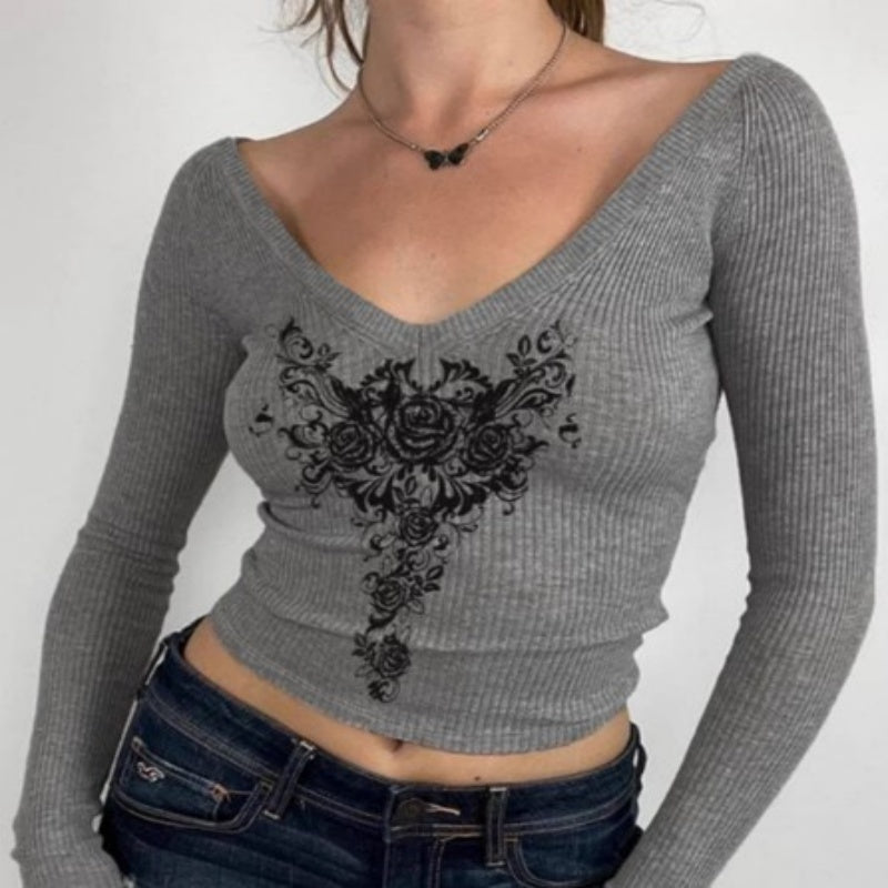 Printed Contrast-Color V-Neck Knitted Cropped Slim-Fit Long-Sleeve Top
