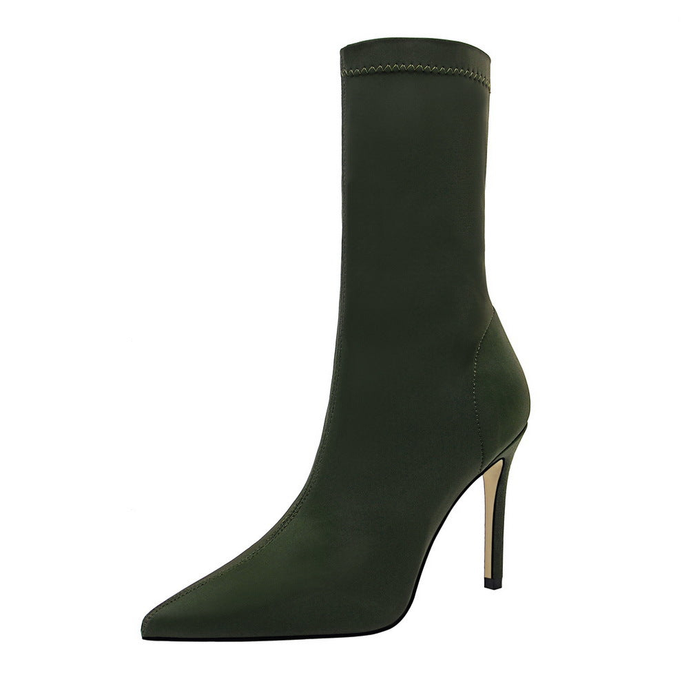Pointed thick heeled Martin boots