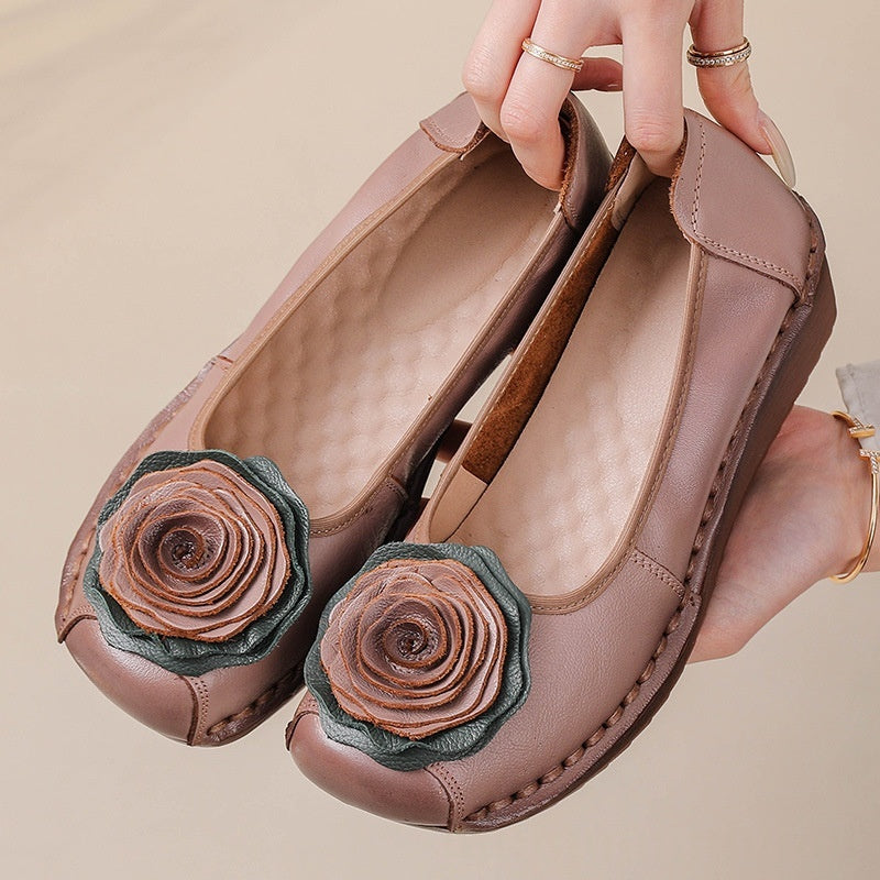 Handmade Leather Womens Shoes In Ethnic Style
