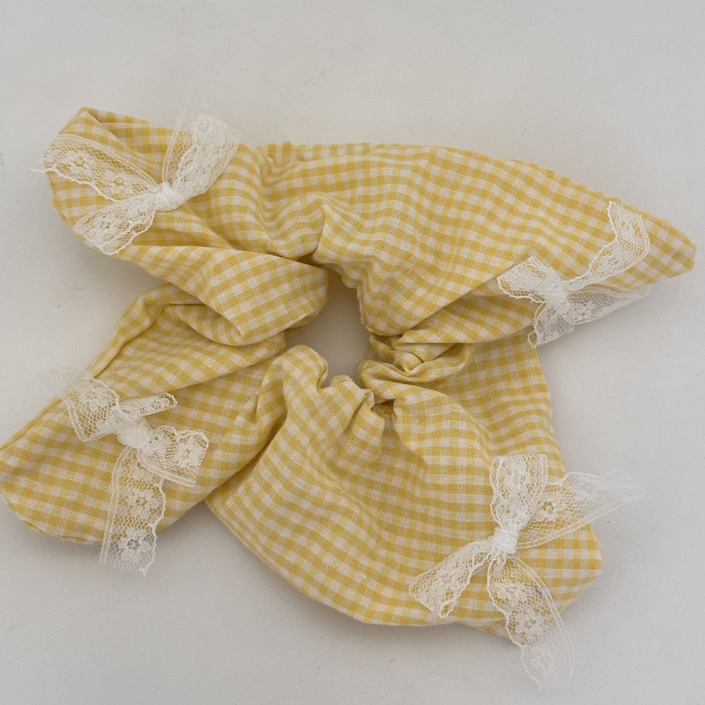 French-style Vintage Plaid Square Scrunchie