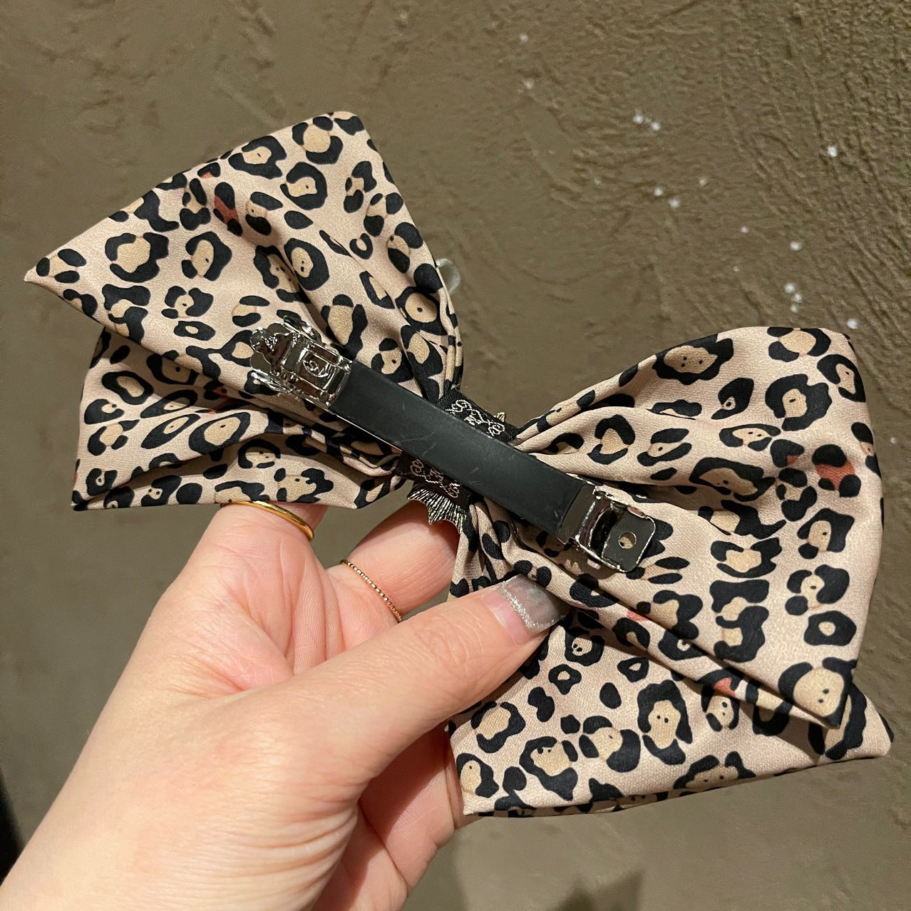 Leopard Print Bowknot Rhinestone Hair Tie Back Head