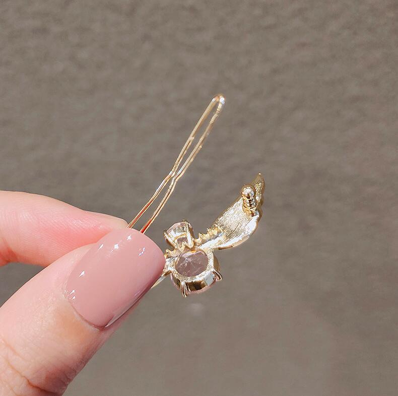 Korean girl with angel wings imitation crystal hairpin
