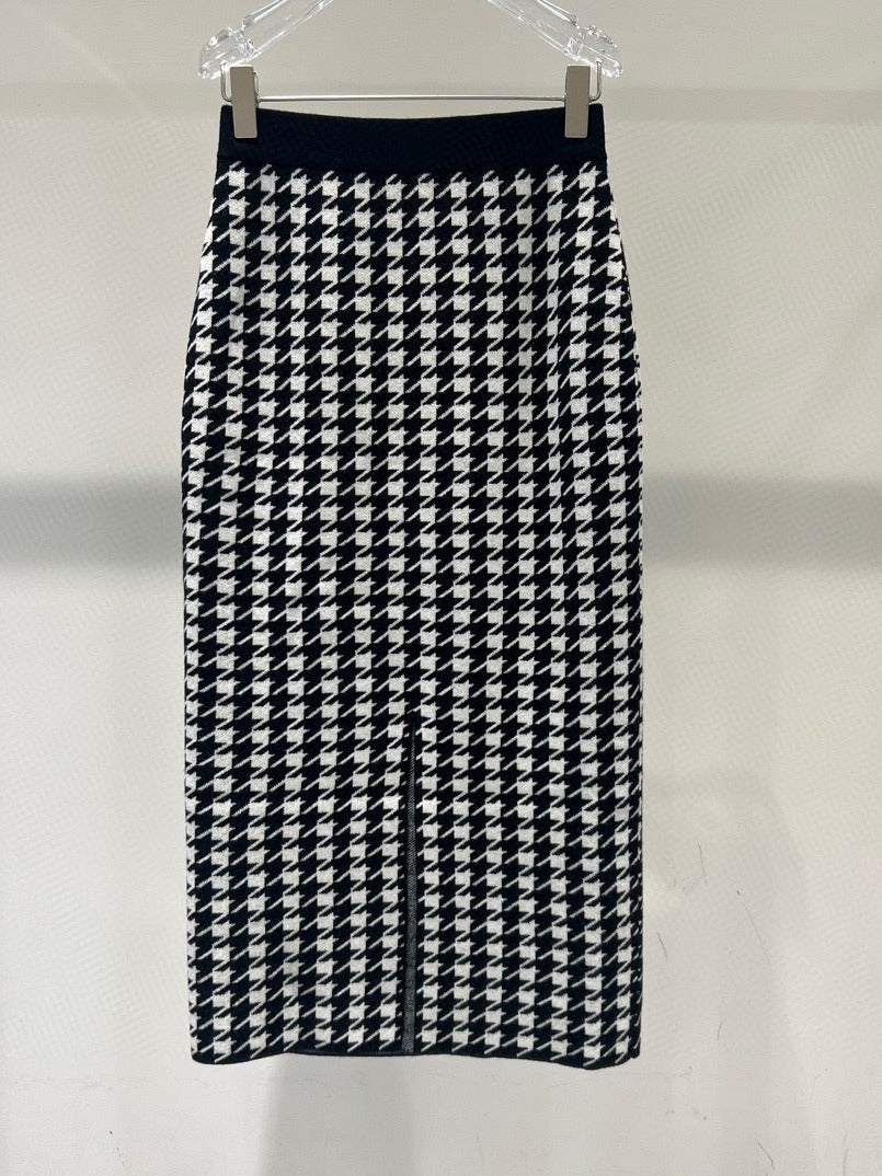 Fashionable Black And White Plaid Hip Skirt High Waist Mid-length Skirt